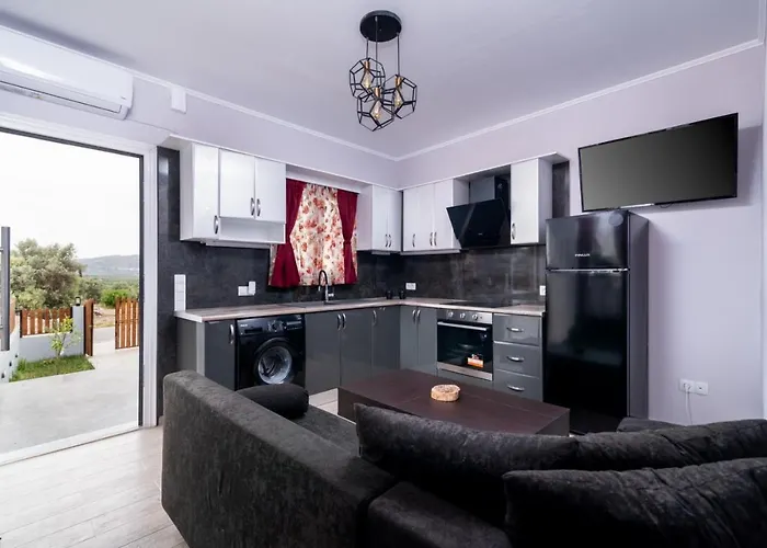 Alexandros Home